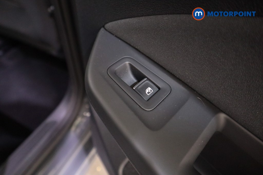 Volkswagen Golf Life Manual Petrol Hatchback - Stock Number (1606602) - 16th supplementary image