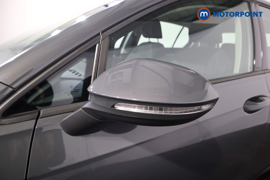 Volkswagen Golf Life Manual Petrol Hatchback - Stock Number (1606602) - 27th supplementary image