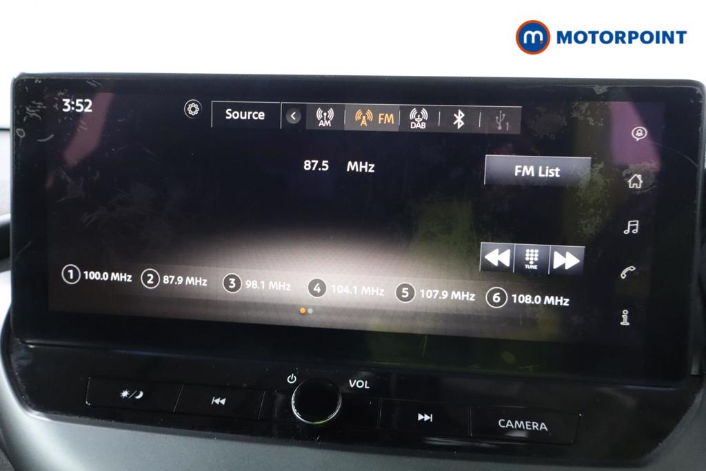 Nissan Juke Acenta Premium Automatic Petrol SUV - Stock Number (1606648) - 7th supplementary image