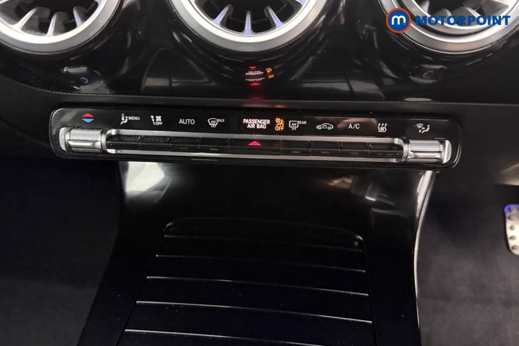 Mercedes-Benz CLA Amg Line Automatic Petrol Plug-In Hybrid Estate - Stock Number (1606652) - 10th supplementary image