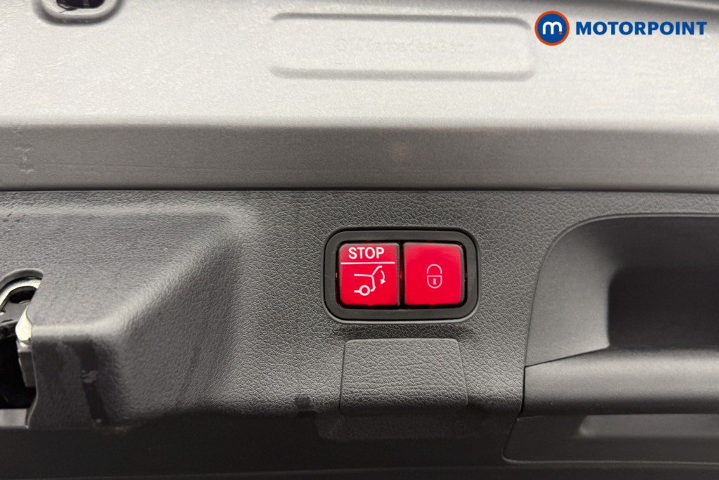 Mercedes-Benz CLA Amg Line Automatic Petrol Plug-In Hybrid Estate - Stock Number (1606652) - 20th supplementary image