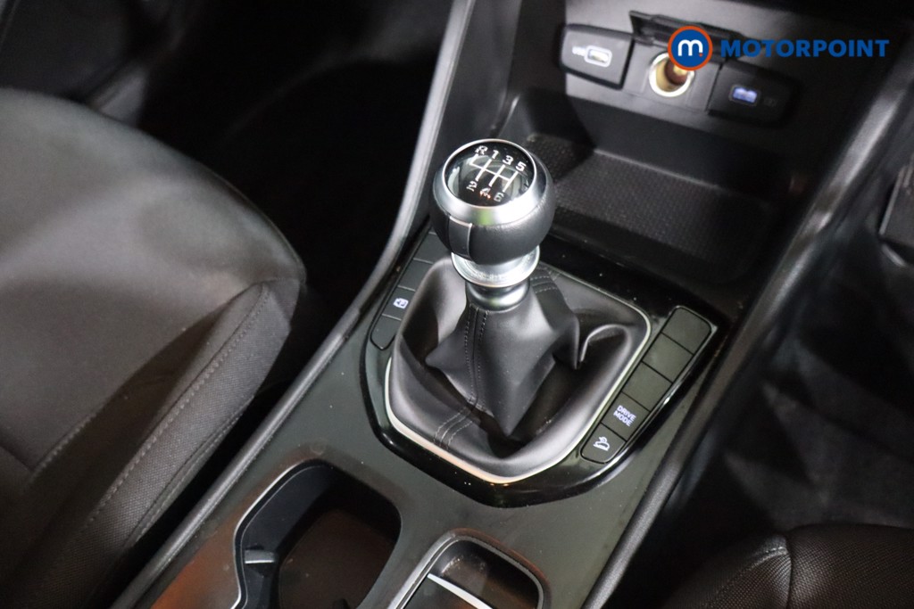 Hyundai Tucson Se Connect Manual Petrol SUV - Stock Number (1606688) - 13th supplementary image