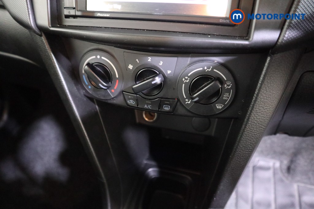 Suzuki Swift Sz-L Manual Petrol Hatchback - Stock Number (1606817) - 7th supplementary image