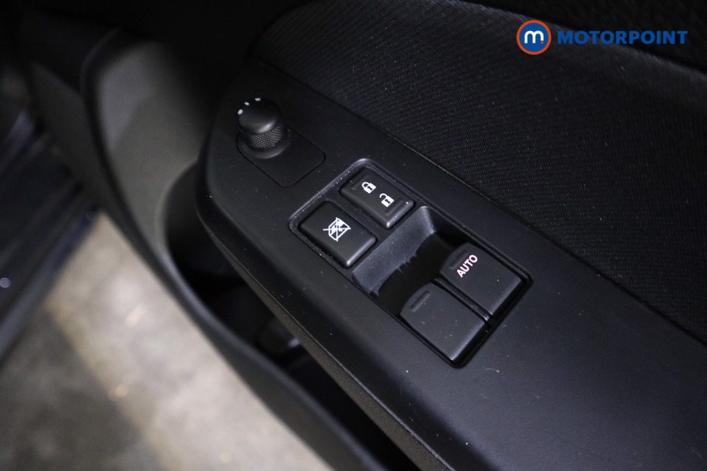 Suzuki Swift Sz-L Manual Petrol Hatchback - Stock Number (1606817) - 11th supplementary image