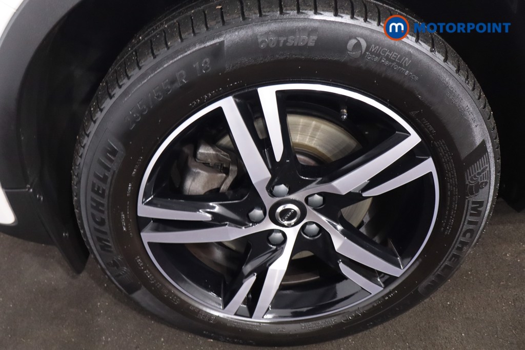 Volvo Xc40 Plus Automatic Petrol SUV - Stock Number (1606866) - 11th supplementary image