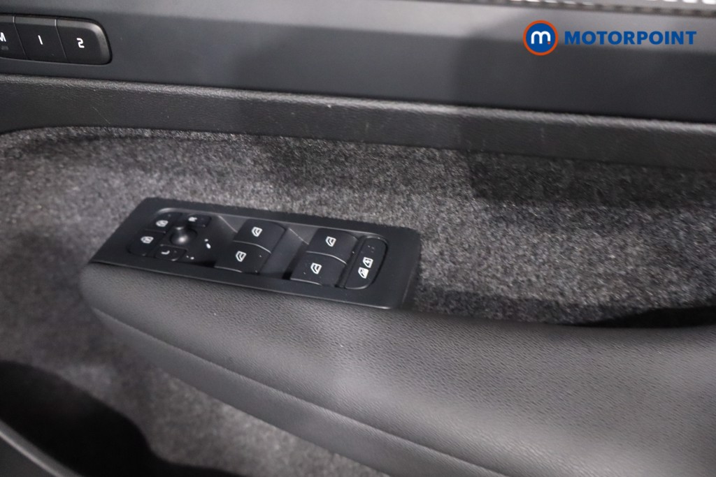 Volvo Xc40 Plus Automatic Petrol SUV - Stock Number (1606866) - 22nd supplementary image