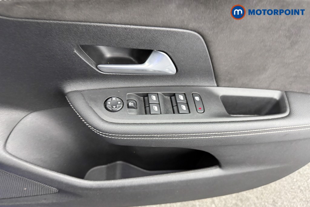 Vauxhall Mokka Ultimate Automatic Electric SUV - Stock Number (1606978) - 15th supplementary image