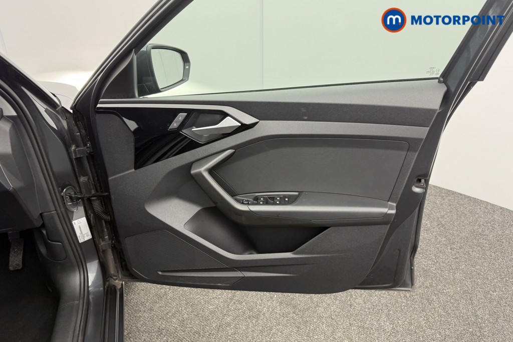 Audi A1 Technik Manual Petrol Hatchback - Stock Number (1607033) - 15th supplementary image