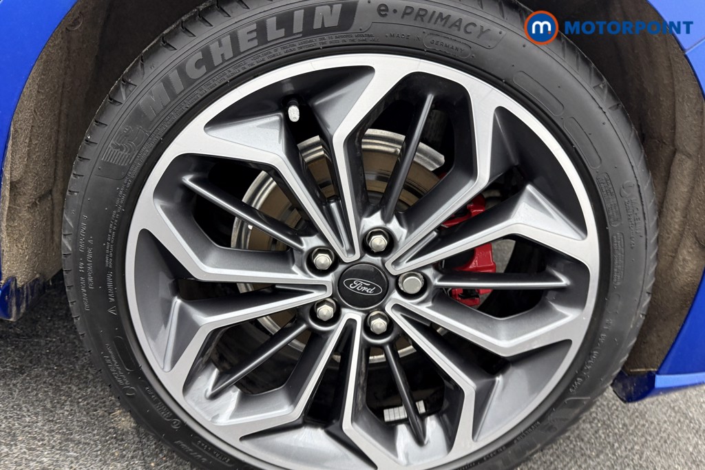 Ford Focus St-Line X Manual Petrol Hatchback - Stock Number (1607035) - 30th supplementary image