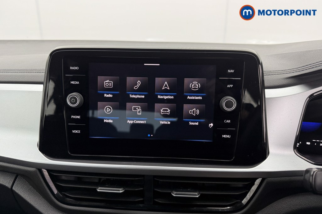 Volkswagen T-Roc Life Manual Petrol SUV - Stock Number (1607036) - 11th supplementary image