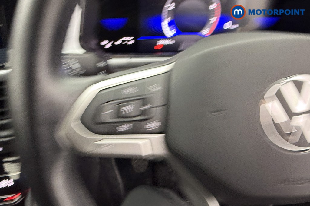 Volkswagen T-Roc Life Manual Petrol SUV - Stock Number (1607036) - 14th supplementary image