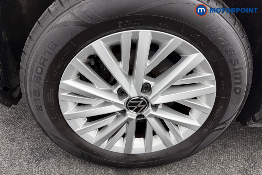 Volkswagen T-Roc Life Manual Petrol SUV - Stock Number (1607036) - 30th supplementary image