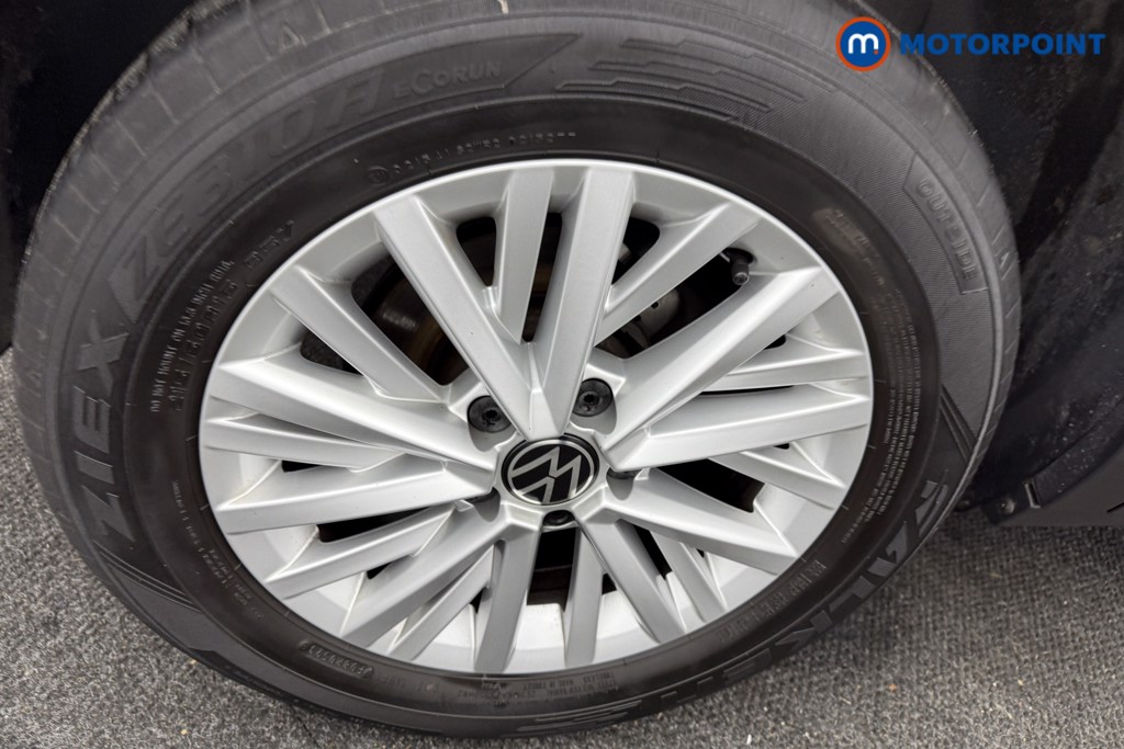 Volkswagen T-Roc Life Manual Petrol SUV - Stock Number (1607036) - 32nd supplementary image