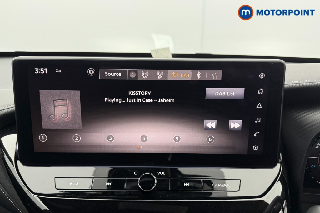 Nissan Juke Tekna Automatic Petrol-Electric Hybrid SUV - Stock Number (1607038) - 6th supplementary image