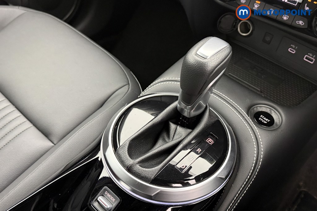 Nissan Juke Tekna Automatic Petrol-Electric Hybrid SUV - Stock Number (1607038) - 11th supplementary image