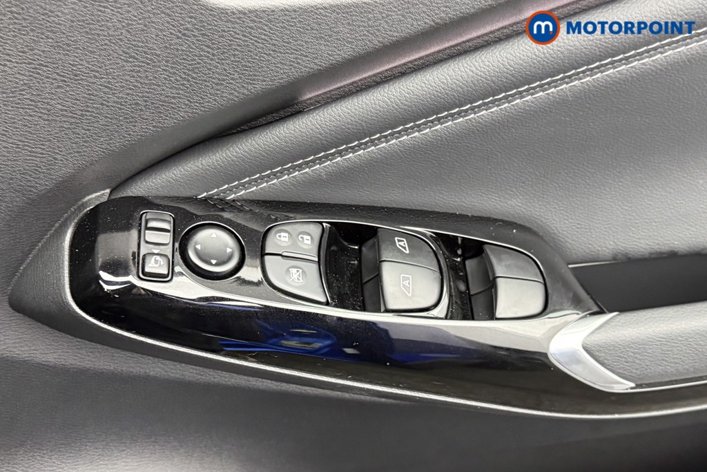 Nissan Juke Tekna Automatic Petrol-Electric Hybrid SUV - Stock Number (1607038) - 15th supplementary image