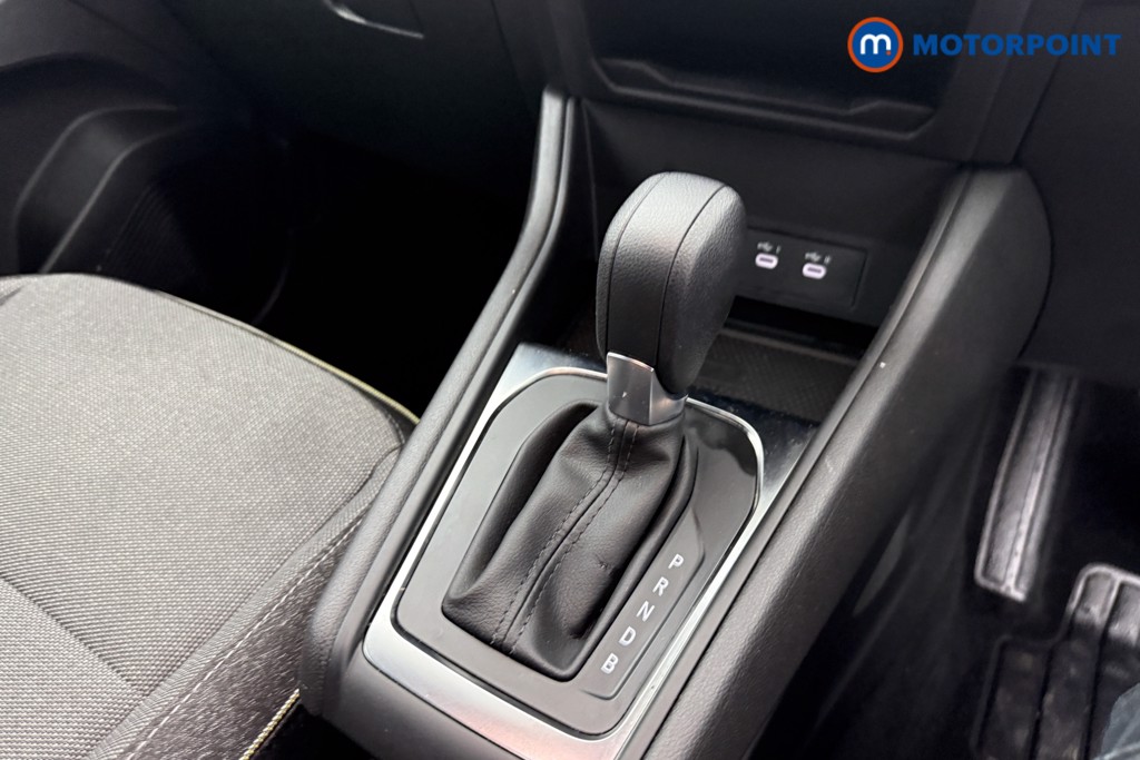 Renault Captur Techno Automatic Petrol-Electric Hybrid SUV - Stock Number (1607040) - 11th supplementary image