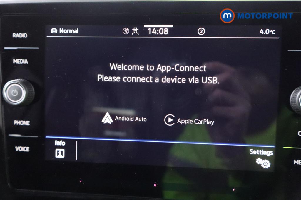 Volkswagen T-Roc R-Line Automatic Petrol SUV - Stock Number (1607046) - 9th supplementary image