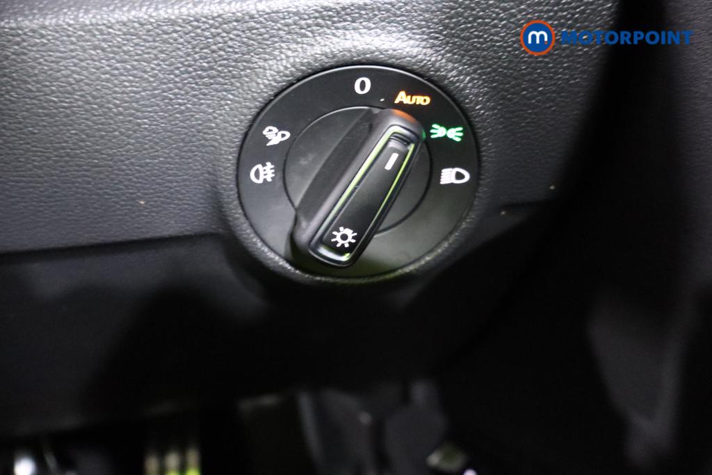 Volkswagen T-Roc R-Line Automatic Petrol SUV - Stock Number (1607046) - 17th supplementary image