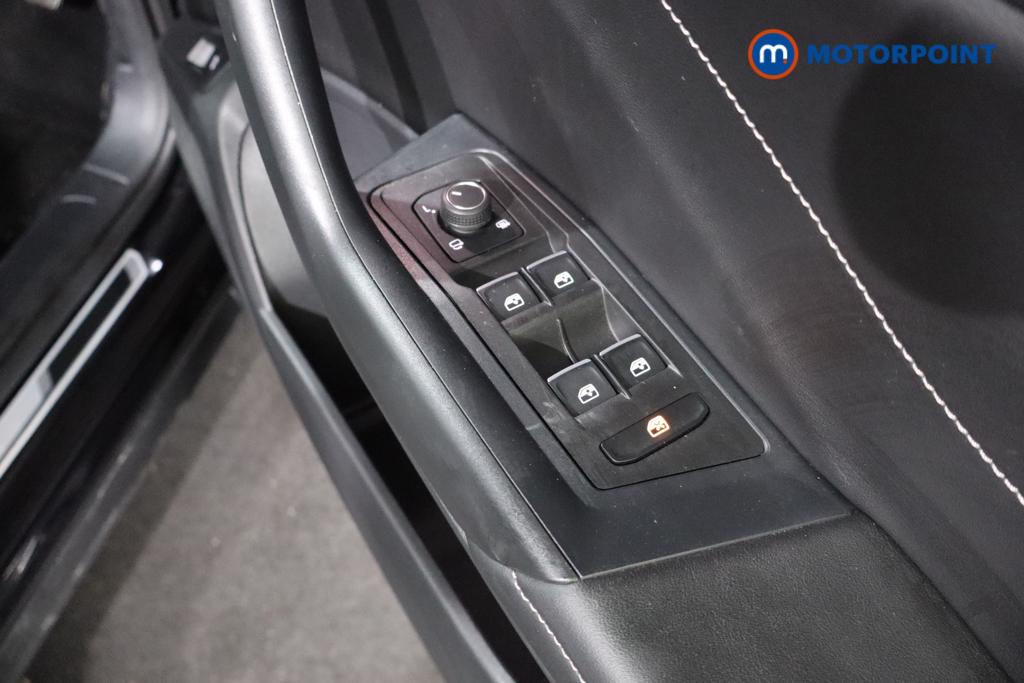 Volkswagen T-Roc R-Line Automatic Petrol SUV - Stock Number (1607046) - 18th supplementary image