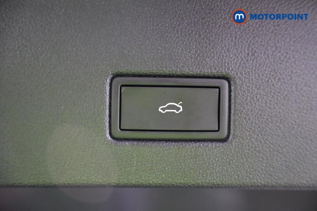 Volkswagen T-Roc R-Line Automatic Petrol SUV - Stock Number (1607046) - 22nd supplementary image