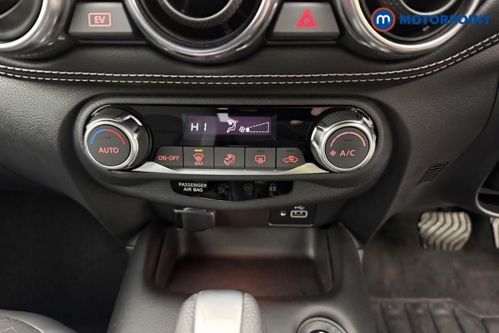 Nissan Juke N-Connecta Automatic Petrol-Electric Hybrid SUV - Stock Number (1607082) - 11th supplementary image