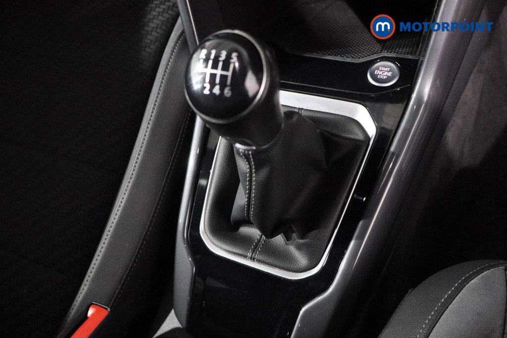 Volkswagen T-Roc R-Line Manual Petrol SUV - Stock Number (1607172) - 19th supplementary image