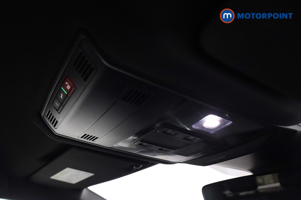 Volkswagen T-Roc R-Line Manual Petrol SUV - Stock Number (1607172) - 21st supplementary image