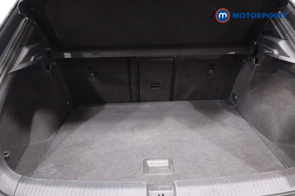 Volkswagen T-Roc R-Line Manual Petrol SUV - Stock Number (1607172) - 40th supplementary image