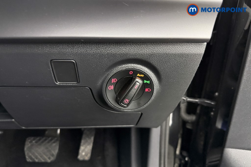 Seat Arona Fr Black Edition Automatic Petrol SUV - Stock Number (1607335) - 15th supplementary image