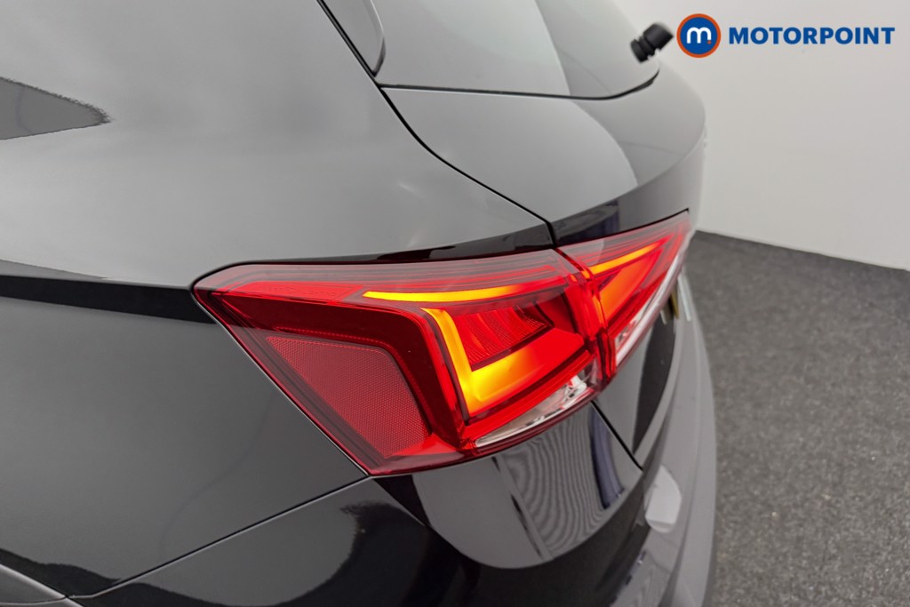 Seat Arona Fr Black Edition Automatic Petrol SUV - Stock Number (1607335) - 25th supplementary image