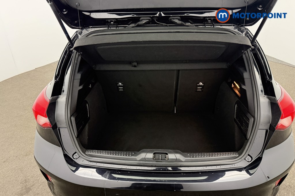 Ford Focus St-Line X Automatic Diesel Hatchback - Stock Number (1586353) - 11th supplementary image