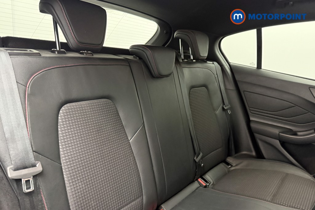 Ford Focus St-Line X Automatic Diesel Hatchback - Stock Number (1586353) - 15th supplementary image