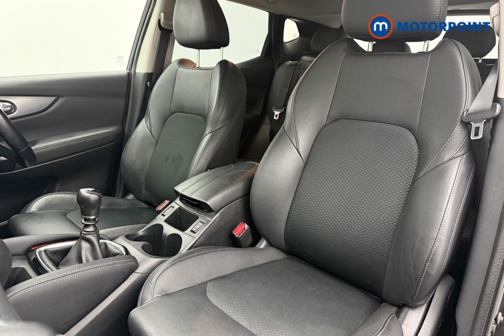 Nissan Qashqai Tekna Manual Petrol SUV - Stock Number (1590844) - 3rd supplementary image