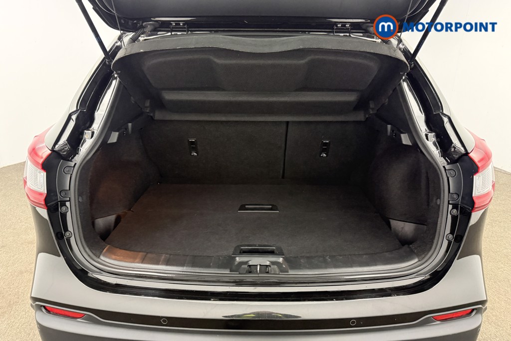 Nissan Qashqai Tekna Manual Petrol SUV - Stock Number (1590844) - 5th supplementary image