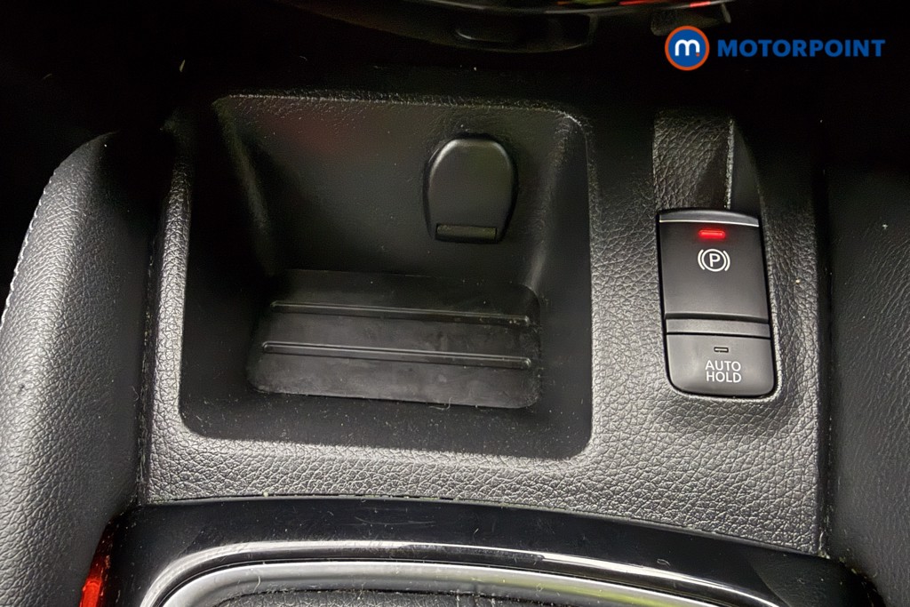 Nissan Qashqai Tekna Manual Petrol SUV - Stock Number (1590844) - 14th supplementary image