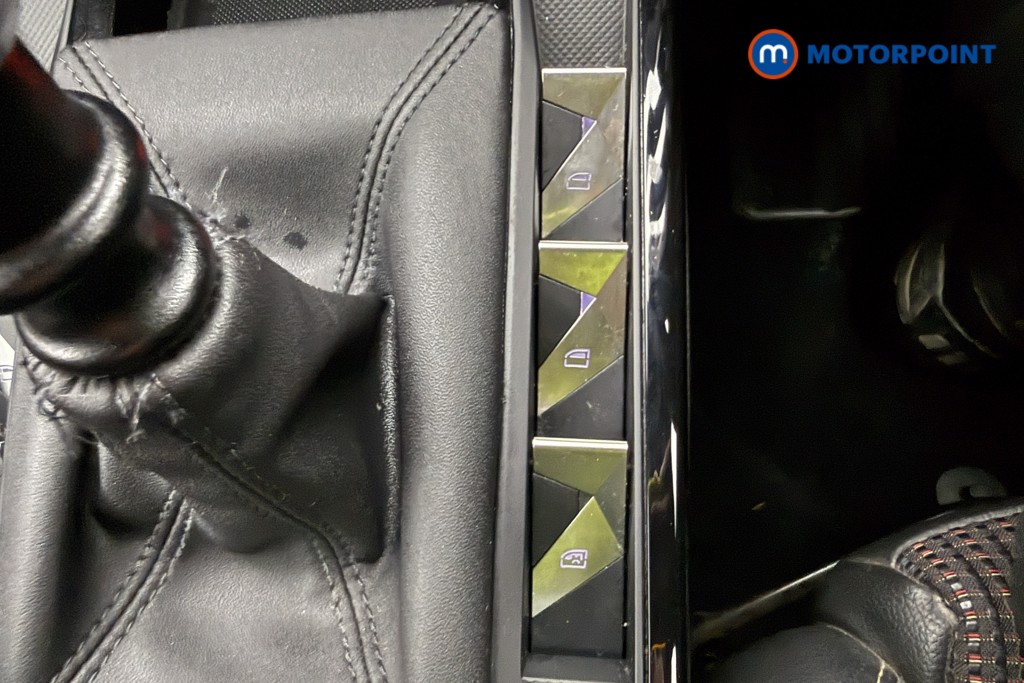 DS Ds 3 Performance Line Manual Petrol SUV - Stock Number (1597556) - 16th supplementary image