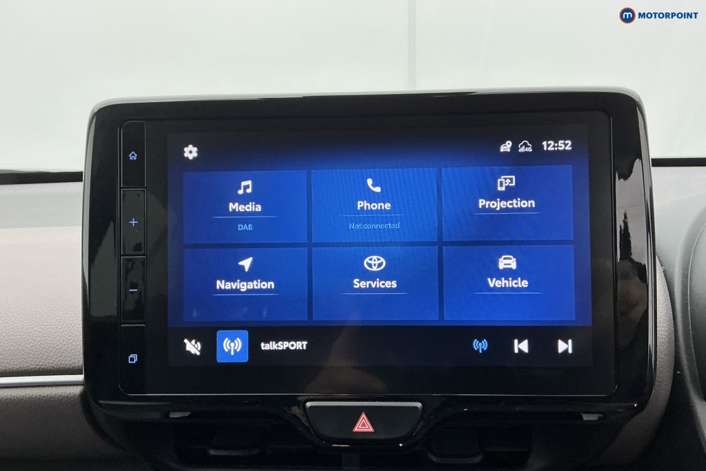 Toyota Yaris Cross Excel Automatic Petrol-Electric Hybrid Estate - Stock Number (1599886) - 2nd supplementary image