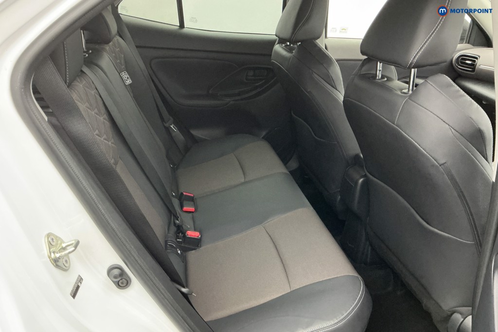 Toyota Yaris Cross Excel Automatic Petrol-Electric Hybrid Estate - Stock Number (1599886) - 5th supplementary image