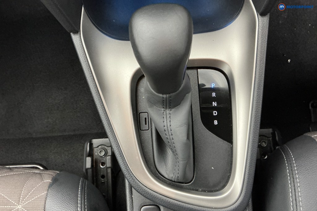 Toyota Yaris Cross Excel Automatic Petrol-Electric Hybrid Estate - Stock Number (1599886) - 17th supplementary image