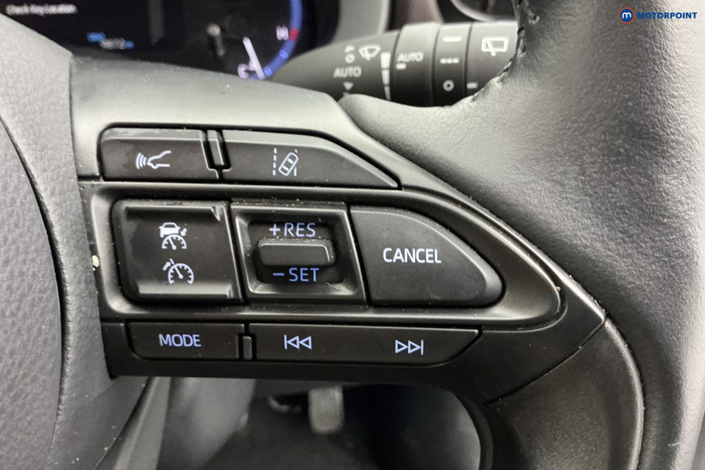 Toyota Yaris Cross Excel Automatic Petrol-Electric Hybrid Estate - Stock Number (1599886) - 23rd supplementary image