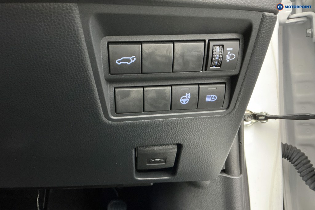 Toyota Yaris Cross Excel Automatic Petrol-Electric Hybrid Estate - Stock Number (1599886) - 24th supplementary image