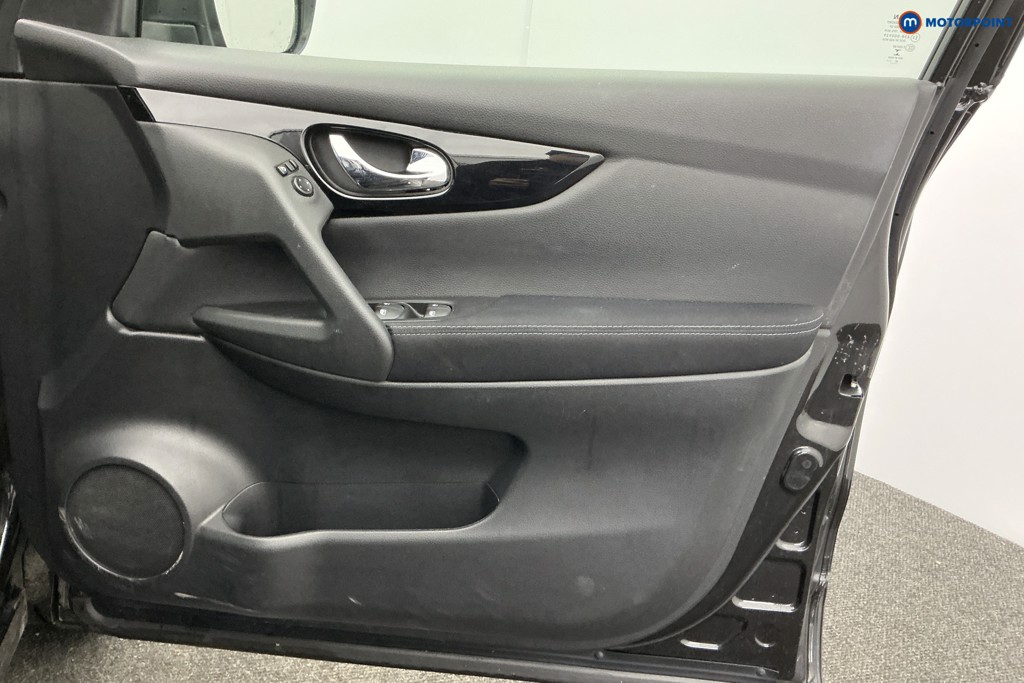 Nissan Qashqai Acenta Premium Automatic Petrol SUV - Stock Number (1600275) - 22nd supplementary image