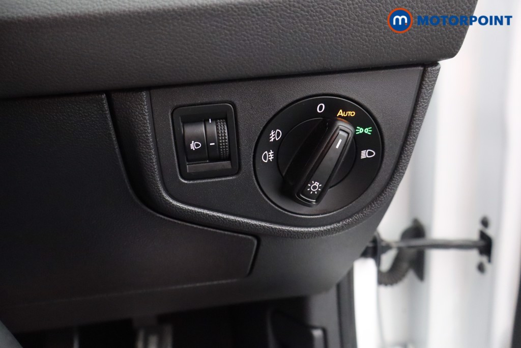 Volkswagen Taigo R-Line Automatic Petrol SUV - Stock Number (1601174) - 6th supplementary image