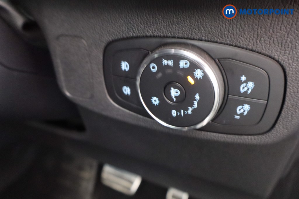 Ford Focus St-Line X Automatic Petrol Hatchback - Stock Number (1601324) - 6th supplementary image