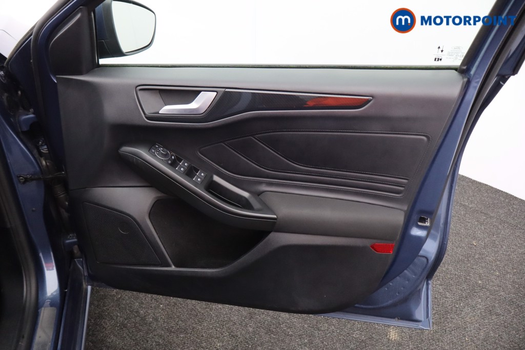 Ford Focus St-Line X Automatic Petrol Hatchback - Stock Number (1601324) - 12th supplementary image