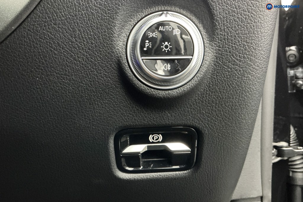 Mercedes-Benz C Class Amg Line Automatic Diesel Estate - Stock Number (1601331) - 22nd supplementary image