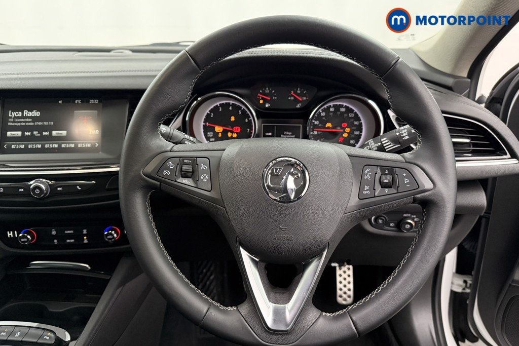 Vauxhall Insignia SRI Manual Petrol Hatchback - Stock Number (1602064) - 3rd supplementary image