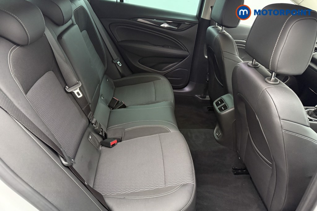 Vauxhall Insignia SRI Manual Petrol Hatchback - Stock Number (1602064) - 20th supplementary image