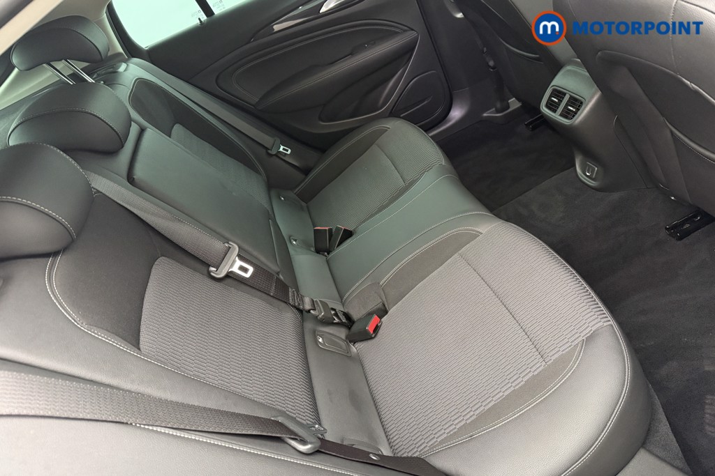 Vauxhall Insignia SRI Manual Petrol Hatchback - Stock Number (1602064) - 24th supplementary image